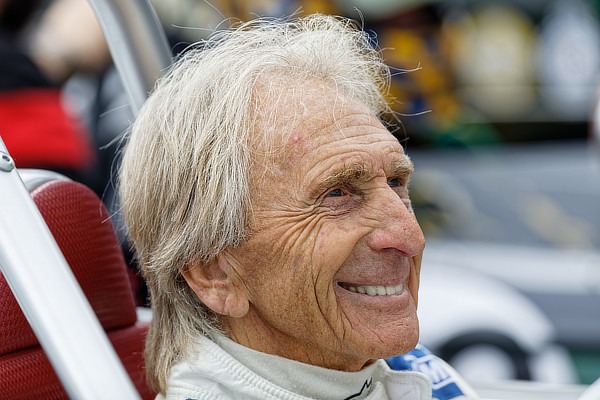 Derek Bell