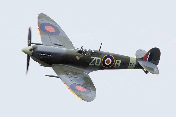 Spitfire MH434